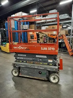 USED SKYJACK SJIII 3219