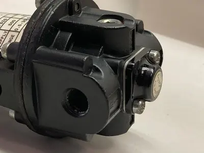 New | in-Stock FAIRCHILD 10232L Air Pressure Regulators Ohio US | Surplus Asset Holdings #1414191
