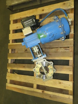 Jamesbury 4"-150  Butterfly Valve with Pneumatic Actuator and Positioner , Unused