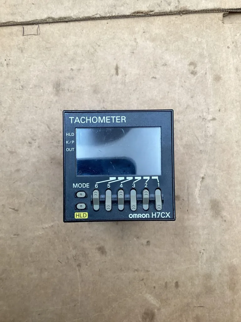 Omron Counter H7CX-R11 Tachometer; P2CF-1; 100-240VAC 50-60 Hz