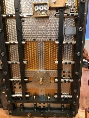 Diebold Vault Door vault | Midstate Machinery (1)