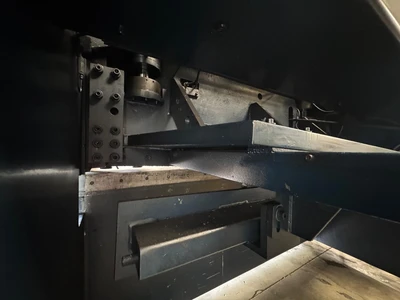 _UNKNOWN_ Amada CSH-220 Sheet Metal Shears | Amiron Machinery (14)