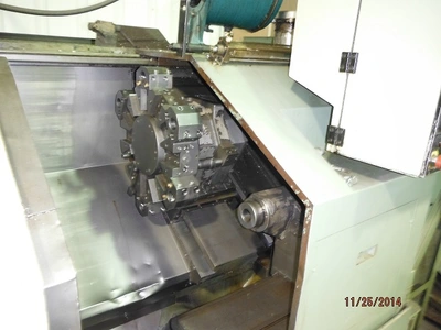 USED 1990 OKUMA LB15