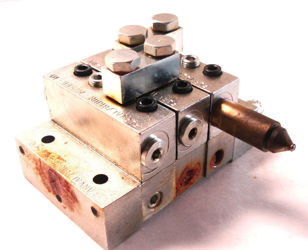 NEW BIJUR FARVAL LUBRICATION MANIFOLD M2500