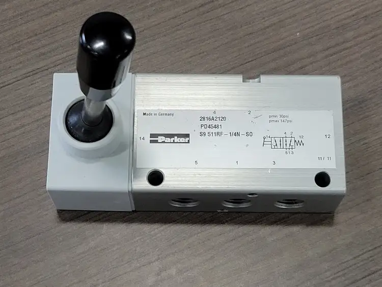 Used PARKER FILTRATION PD45481 Valves/Fittings British Columbia CA | Lenmark #257660