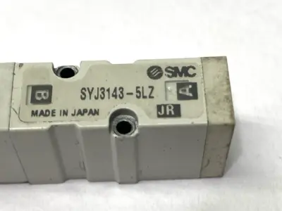 USED SMC PNEUMATIC SOLENOID VALVE 5-PORT 24VDC