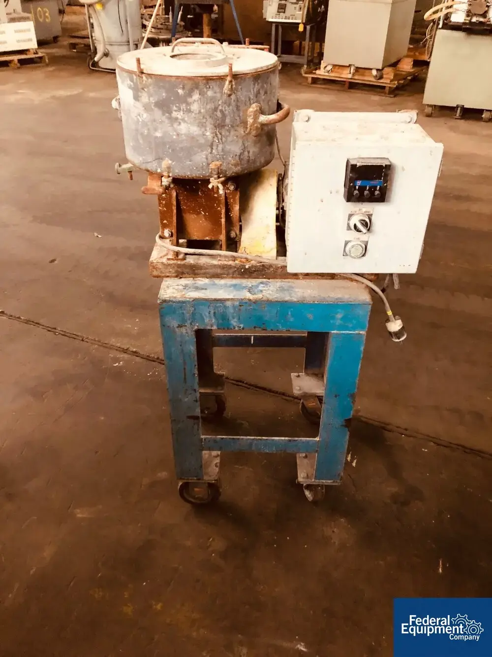 USED Simpson 1 Gal Simpson MixMuller, C/S