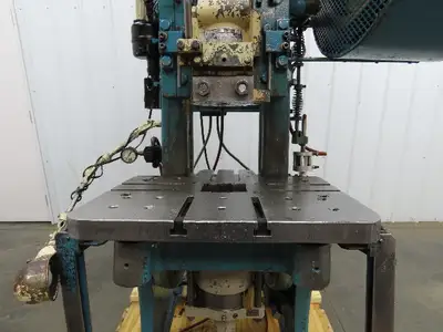 L&J No 3 Mechanical OBI Punch Press 22 Ton 2-1/2" Stroke 7" Throat 2Hp 3Ph