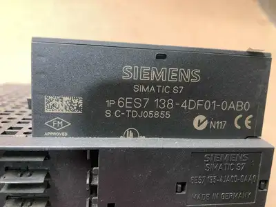 SIEMENS SIMATIC S7 ET 200S PROFIBUS I/O Distribution System 24V