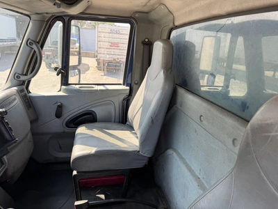 Used 2006 INTERNATIONAL 4300 SBA4X2 Box trucks Indiana US | Miedema Asset Management Group #1414584