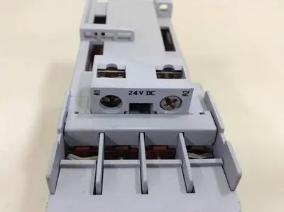 USED ALLEN BRADLEY 100-C23Z.10 SER C
