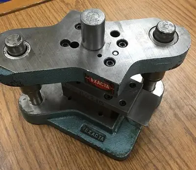 1987-390 Stamping Press Tool & Die Set to Make a Finding