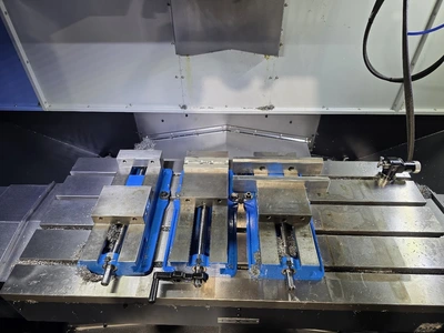 2022 DN SOLUTIONS DNM 5700S Vertical Machining Centers | Tight Tolerance Machinery (3)