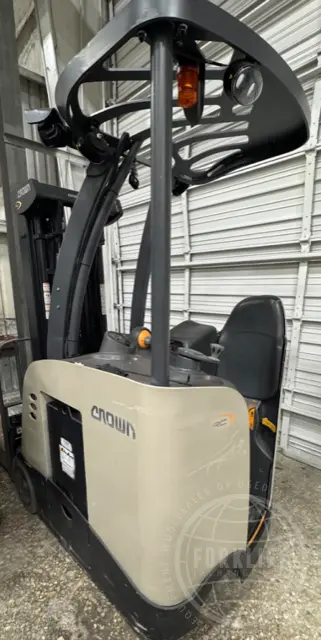 Used 2020 CROWN RR5700 Reach Trucks Florida US | Forklift Exchange #1274428