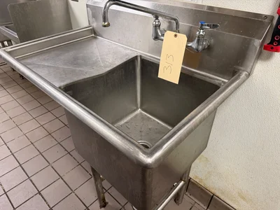 Used _UNKNOWN_ _UNKNOWN_ Sinks Georgia US | Auction Management Corporation #1548564
