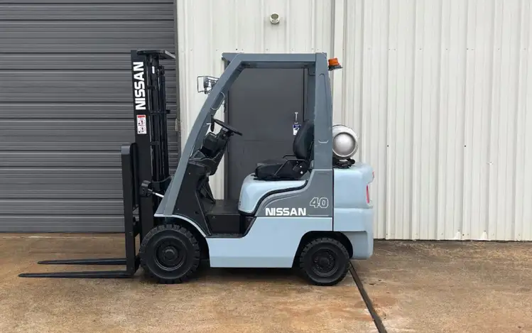 Used 2007 Nissan MP1F1A20LV Internal Combustion Forklifts: Pneumatic Tire New York US | United Lift #1446727