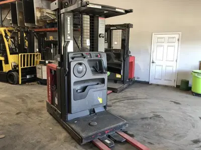 USED 2014 RAYMOND 540-OPC30TT