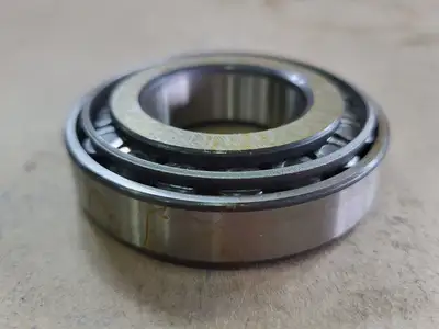 NEW SKF 30207 J2/Q