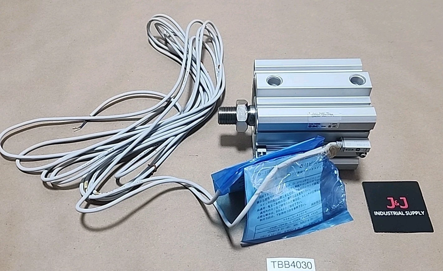 NEW SMC CDQ2B63-50DM-F7BAL