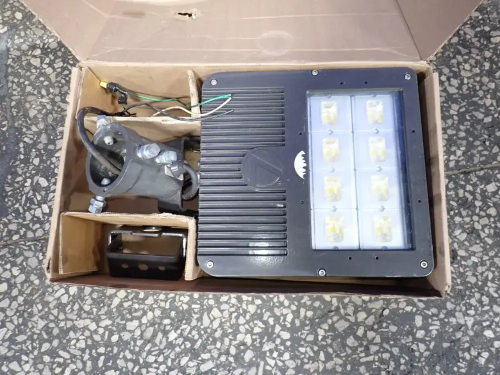 Used LITHONIA LIGHTING DSXF3 LED 6 P1 50K 70CRI FL Light Source Equipment Ohio US | HGR 24 #942608