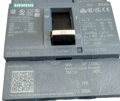 NEW SIEMENS 3VA5160-6ED31-0AA0 CIRCUIT BREAKER 125H 3P 3VA51606ED310AA0