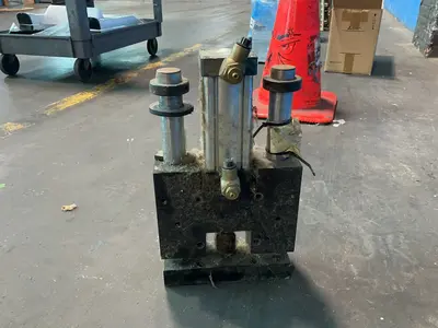 Used PARKER HBT2504B4T1G4LB Pneumatic Cylinders Ohio US | HGR 24 #1358957