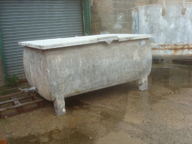 2,200L S/S Rectangular Tank