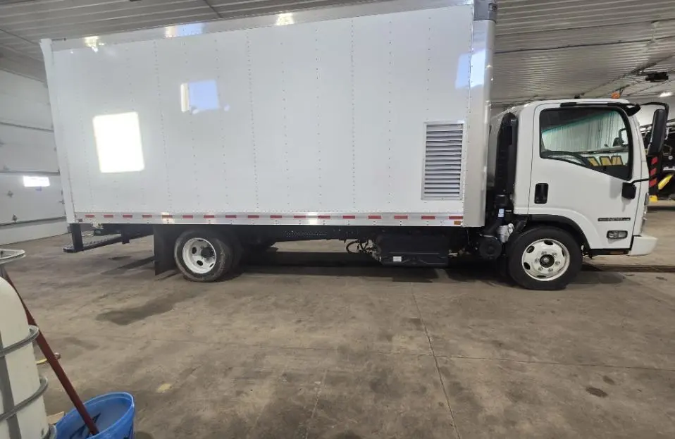 Used 2023 ISUZU NPRXD Misc Trucks Wisconsin US | Mitsubishi HC Capital America #1326809