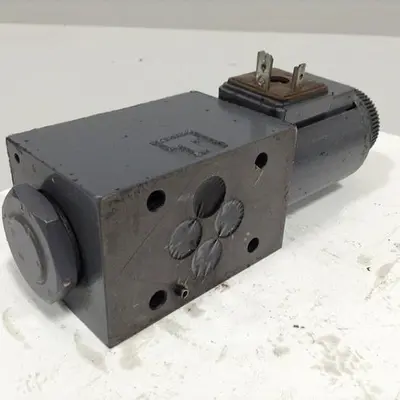 USED VICKERS DG4V3S22AMUHL760EN490
