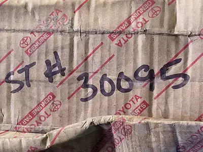 USED TOYOTA GENUINE PARTS 48511-69645