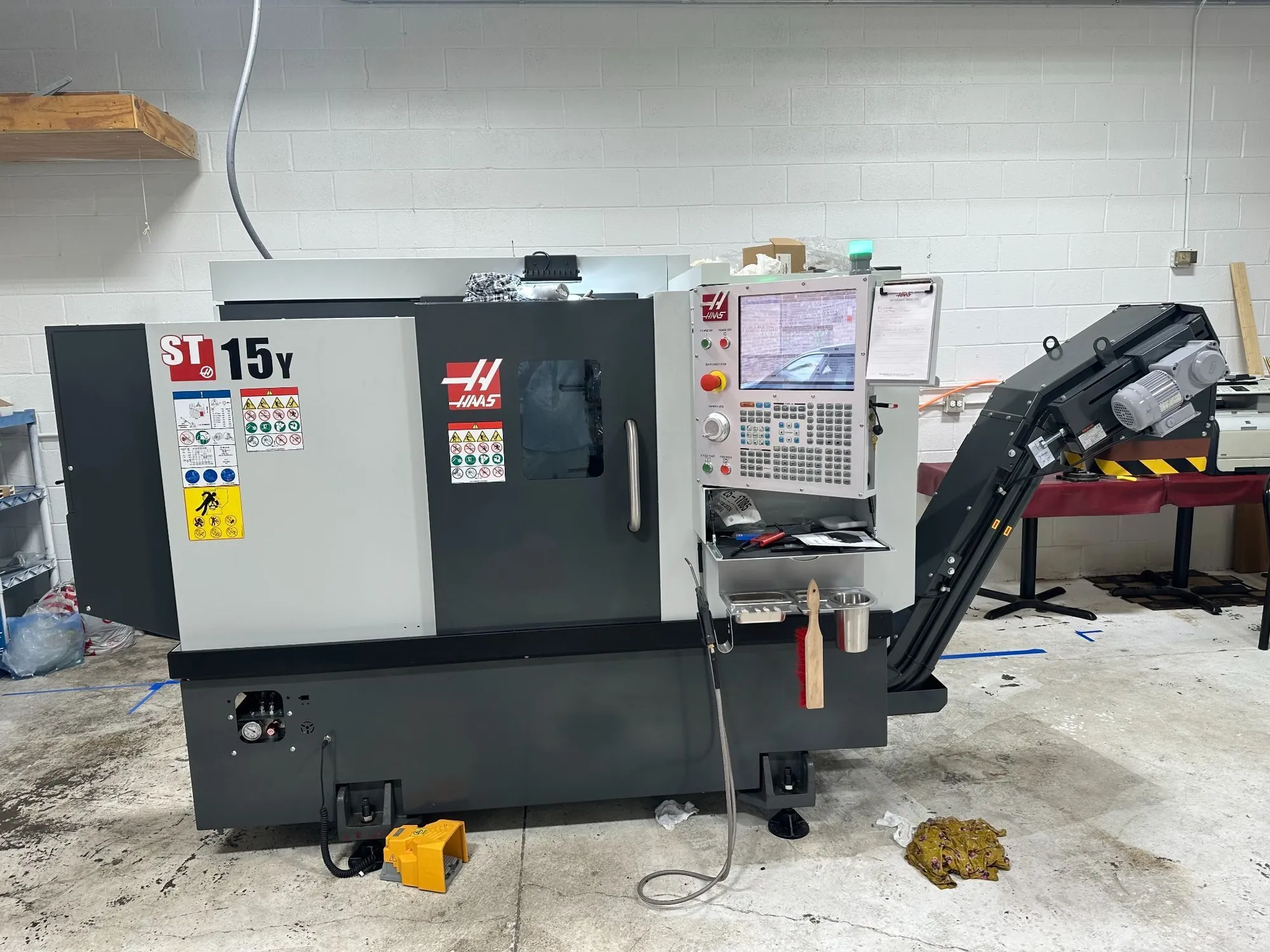 2024 Haas ST-15Y CNC Chucker with Live Tooling and Y-Axis, Only 5 Cutting Hours