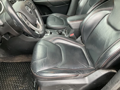 USED 2016 JEEP CHEROKEE