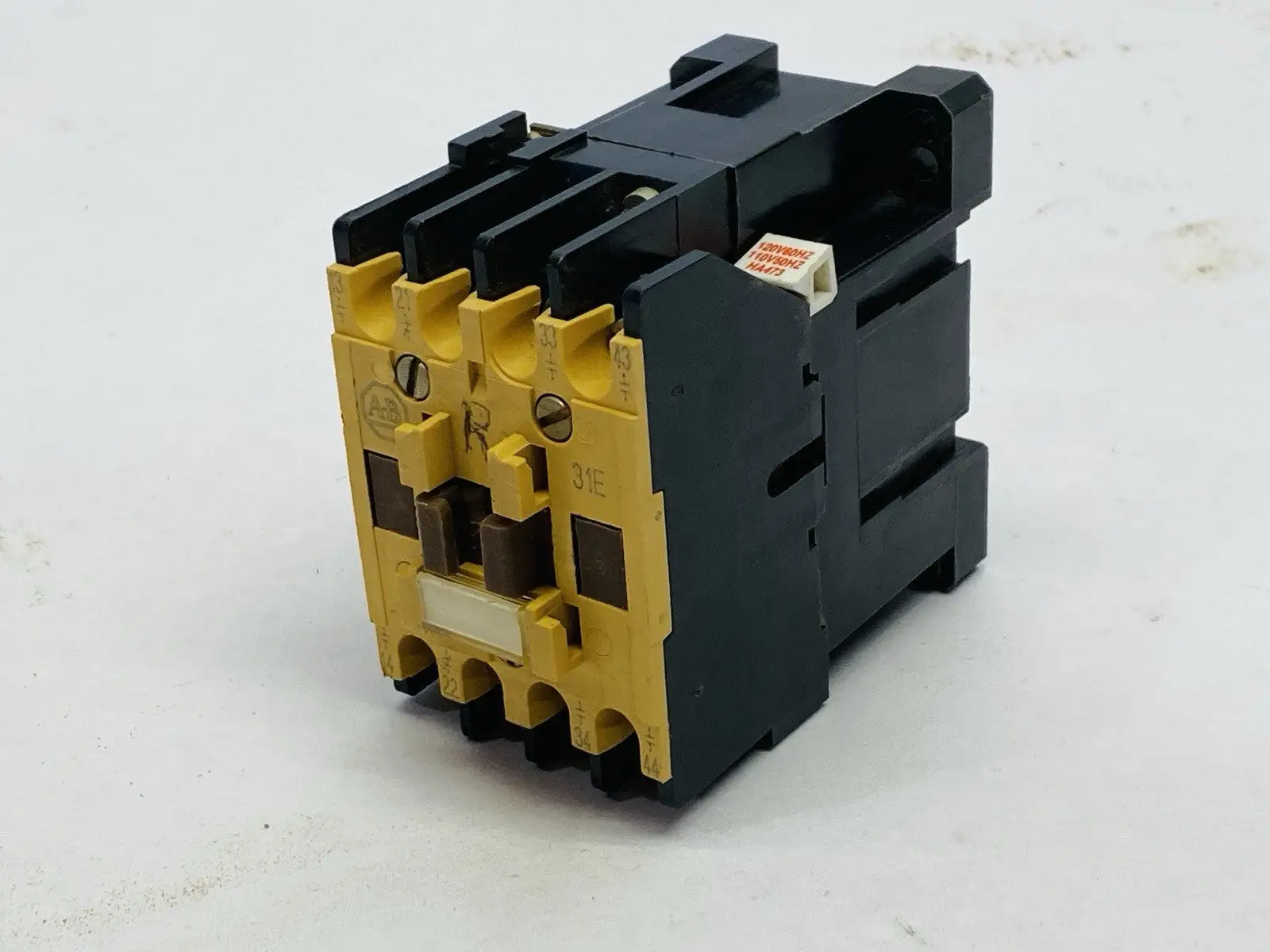 700-F310A1 | Allen Bradley  Ser B Control Relay 110/120V Coil - Used