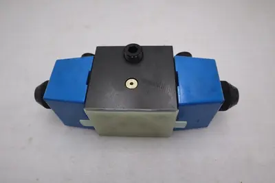 EATON/VICKERS,  DG4S4-016C-U-B-60 Hydraulic Pilot Valve NEW NO BOX STOCK GF544