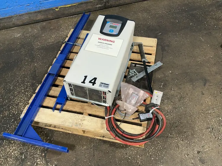 Used ENERSYS EQ3151 Material Handling (misc) Ohio US | HGR 24 #1439664