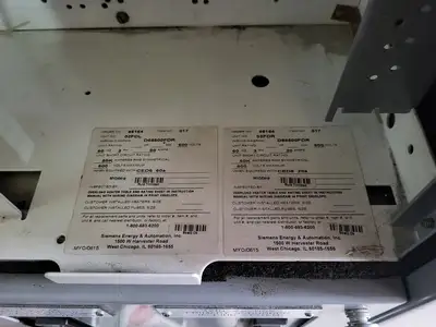 Dual 30A/20A Circuit Breaker MCC Bucket
