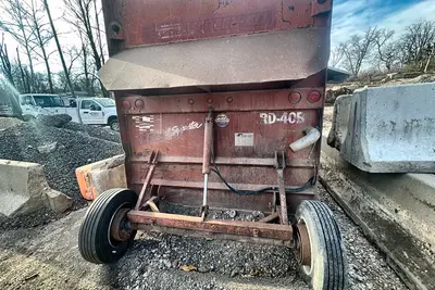 Used 1995 READ RD40B SCREENER Vibratory Screens Pennsylvania US | Proxy Equipment #1385037