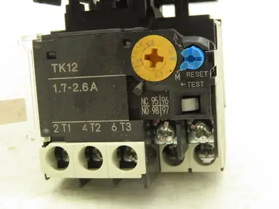 Fuji SK12L Motor Starter Contactor 5.5kW 600V & Overload 1.7-2.6A Lot of 2