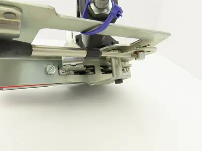 Allen Bradley 140G-H-FMX04 Disconnect Switch Flex Cable Operator 4' Ser A