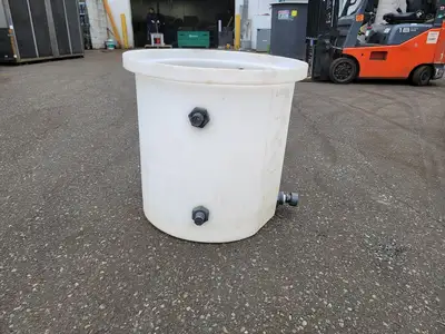 4 x Plastic Tanks