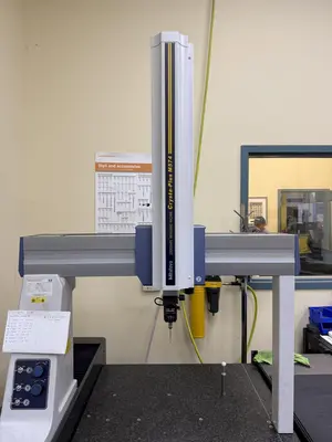 USED 2017 MITUTOYO CRYSTA-PLUS M574