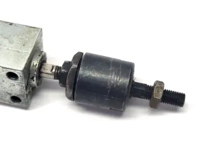 Used Tom Thumb DAVF3/4X1 Pneumatic Cylinders Michigan US | Maverick Industrial Sales #1502228