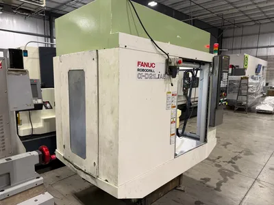 2014 FANUC ROBODRILL ALPHA D21LIA5 Vertical Machining Centers | Machine Tool Emporium (2)