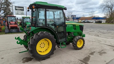 USED 2017 JOHN DEERE 5090GV