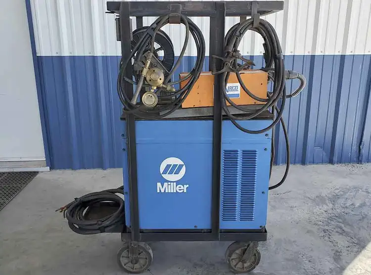 Used MILLER CP-300 Mig Welders Texas US | FMI Trading #679200