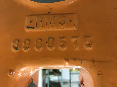 USED CINCINNATI MILACRON 3989575