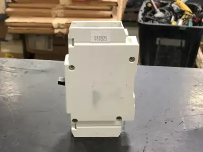 NEW CUTLER-HAMMER GI1020