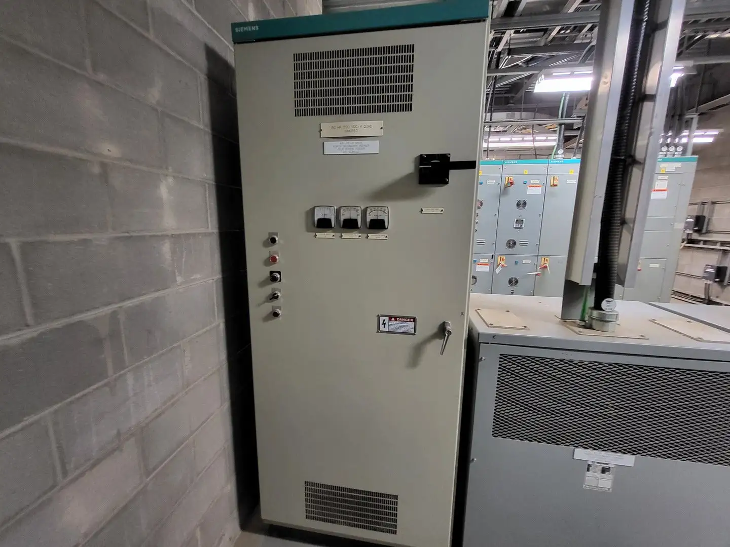 150 hp, 460 Volts, 3-Phase VFD w/ 175 kVA Isolation Transformer