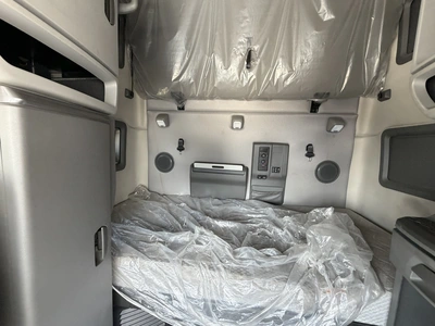 Used 2021 VOLVO VNL760 Conventional trucks Indiana US | Miedema Asset Management Group #1414630