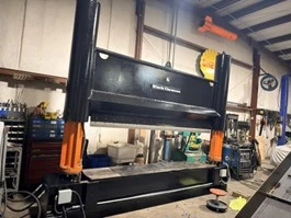 Used BLACK CLAWSON 9'6' WIDTH   48" HEIGHT Guillotines Florida US | ESCOBAR TRADING, INC. #746607